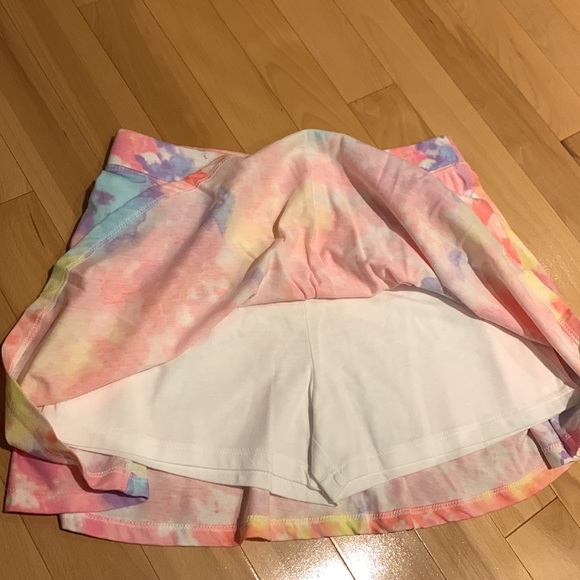 NWT/NWOT 3 Children’s Place Skirts/Skorts with shorts attached - size 16 - Picture 9 of 16